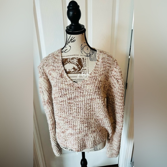 Women's V-Neck Pullover Sweater - Blush Pink - Picture 2 of 6
